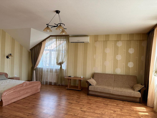 Продам двухкомнатную (2-комн.) квартиру, Горького ул, 12, Анапа г