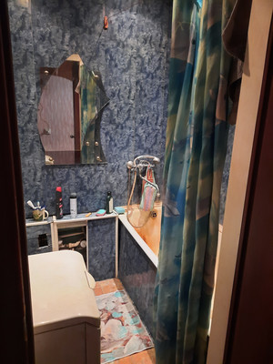 Продам однокомнатную (1-комн.) квартиру, Урицкого ул, 28, Алексин г