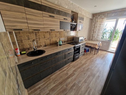 Продам однокомнатную (1-комн.) квартиру, Пискунова ул, 142к3, Иркутск г