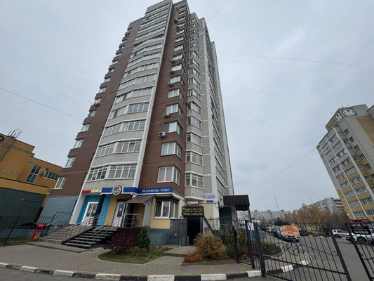 Продам двухкомнатную (2-комн.) квартиру, Авиационная ул, 11, Брянск г