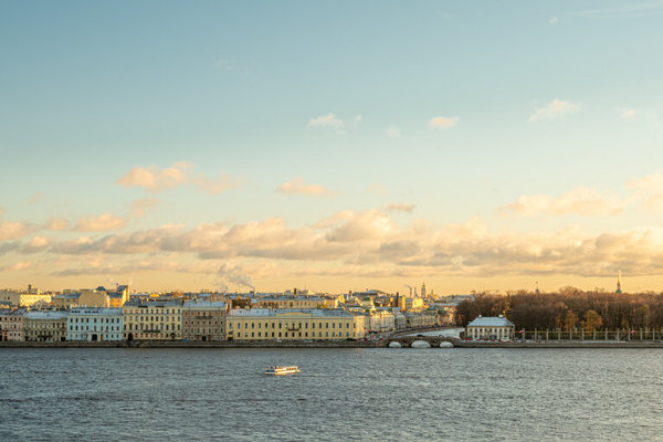 Продам многокомнатную квартиру, Петровская наб, 8, Санкт-Петербург г