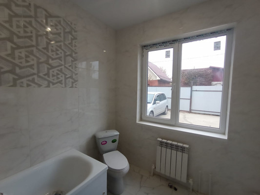 Продам дом, Солнечная (50 лет Октября снт) ул, Лазурный п, 0 км от города