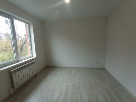 Продам дом, Солнечная (50 лет Октября снт) ул, Лазурный п, 0 км от города