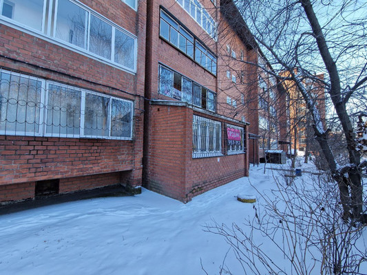 Продам трехкомнатную (3-комн.) квартиру, Красноказачья ул, 120к7, Иркутск г