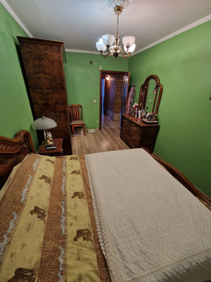 Продам трехкомнатную (3-комн.) квартиру, Красноказачья ул, 120к7, Иркутск г