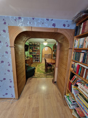 Продам трехкомнатную (3-комн.) квартиру, Красноказачья ул, 120к7, Иркутск г