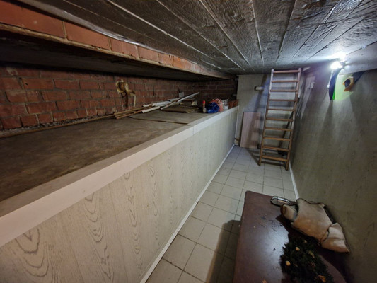 Продам трехкомнатную (3-комн.) квартиру, Красноказачья ул, 120к7, Иркутск г