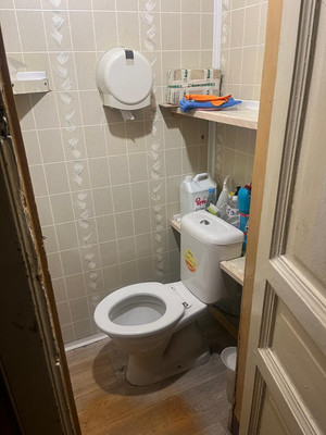 Сдам комнату в 6-комн. квартире, Невский пр-кт, 142, Санкт-Петербург г