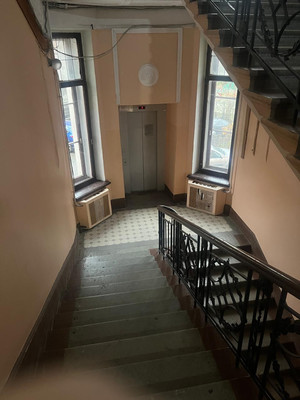 Сдам комнату в 6-комн. квартире, Невский пр-кт, 142, Санкт-Петербург г