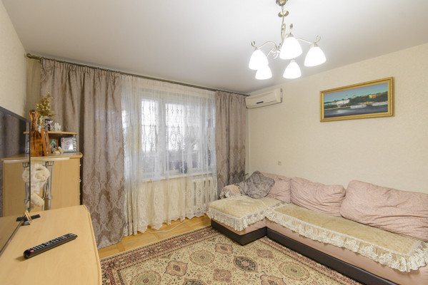 Продам трехкомнатную (3-комн.) квартиру, Добровольского ул, 11/2, Ростов-на-Дону г