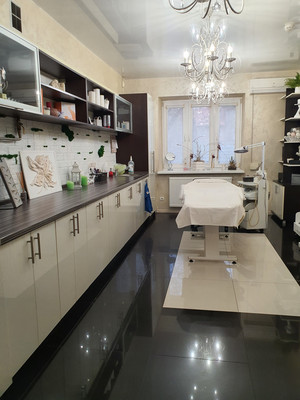 Продам салон красоты 125,1 м2, Римская ул, 33к2, Калининград г