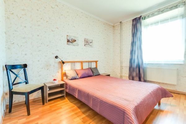 Сдам двухкомнатную (2-комн.) квартиру, Бакинская ул, 13, Когалым г