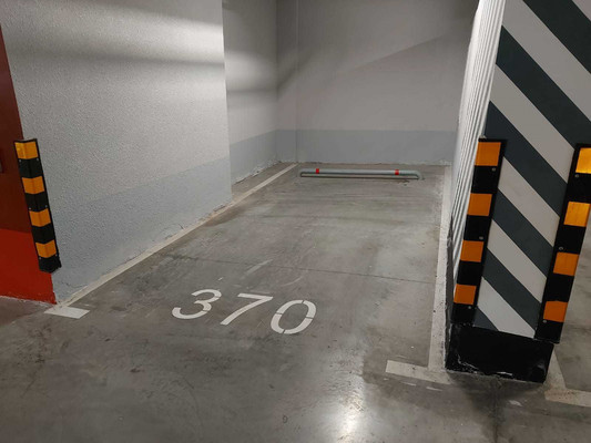 Продам машиноместо 13,3 м2, Новоалексеевская ул, 16к2, Москва г