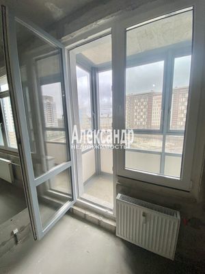 Продам двухкомнатную (2-комн.) квартиру, Коломяжский пр-кт, 13к3, Санкт-Петербург г