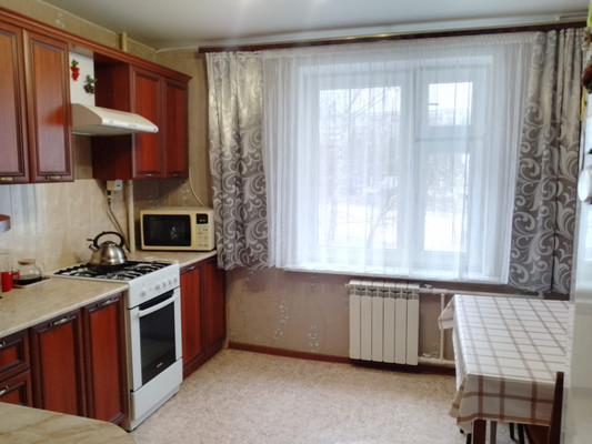 Продам двухкомнатную (2-комн.) квартиру, Юлиуса Фучика ул, 97, Казань г