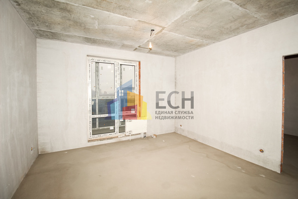 Продам трехкомнатную (3-комн.) квартиру, Оборонная ул, д.102Б, Тула г