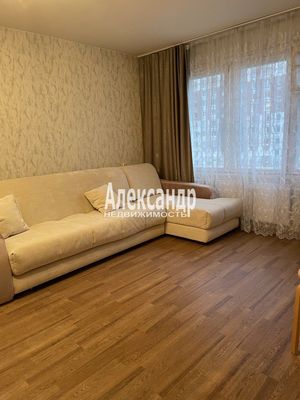 Сдам однокомнатную (1-комн.) квартиру, Бадаева ул, 8к2, Санкт-Петербург г