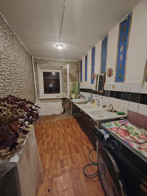 Продам комнату в 4-комн. квартире, Юности ул, 35, Нижний Тагил г