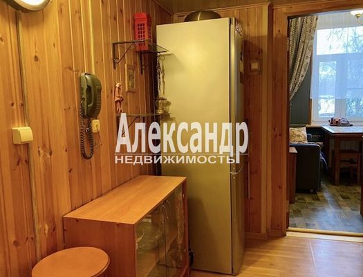 Продам трехкомнатную (3-комн.) квартиру, Александра Матросова ул, 14, Санкт-Петербург г