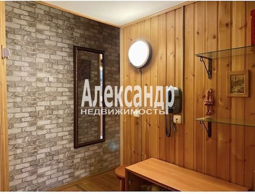 Продам трехкомнатную (3-комн.) квартиру, Александра Матросова ул, 14, Санкт-Петербург г