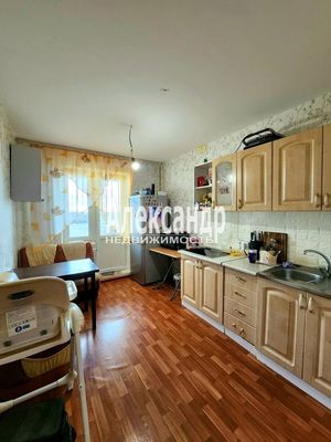 Продам двухкомнатную (2-комн.) квартиру, 15, Глажево п