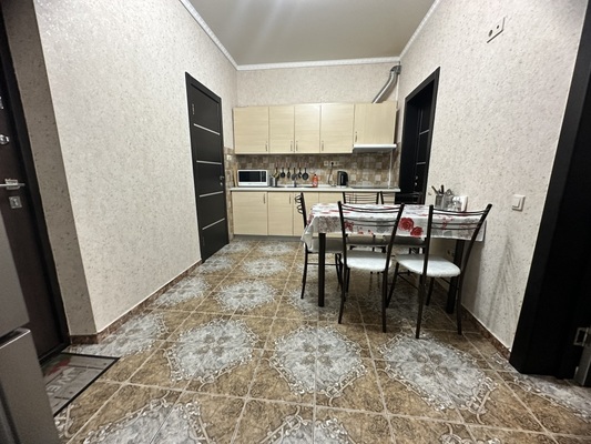 Продам двухкомнатную (2-комн.) квартиру, Мира ул, 15, Геленджик г