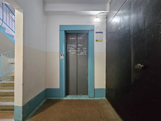 Продам трехкомнатную (3-комн.) квартиру, Докучаева ул, 32, Пермь г