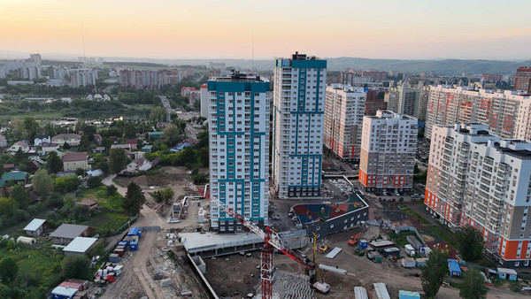 Продам трехкомнатную (3-комн.) квартиру, Лесопарковая ул, 43, Красноярск г