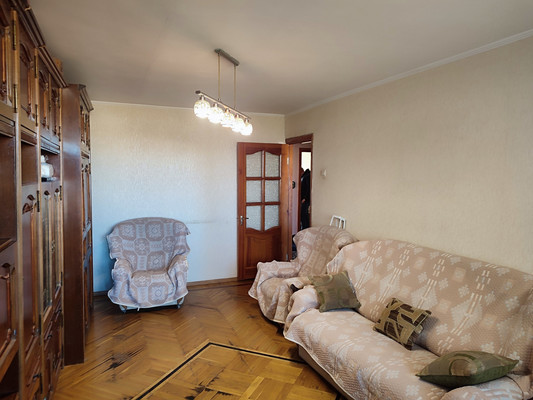 Продам трехкомнатную (3-комн.) квартиру, Аральская ул, 71/88, Симферополь г