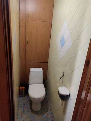 Продам трехкомнатную (3-комн.) квартиру, Аральская ул, 71/88, Симферополь г