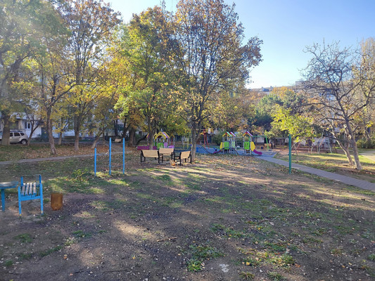 Продам трехкомнатную (3-комн.) квартиру, Аральская ул, 71/88, Симферополь г