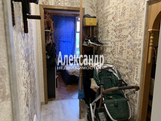 Продам комнату в 3-комн. квартире, Пограничника Гарькавого ул, 5к1, Санкт-Петербург г