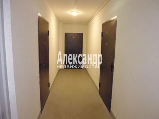 Продам двухкомнатную (2-комн.) квартиру, Кирова пр-кт, 25к3, Подпорожье г
