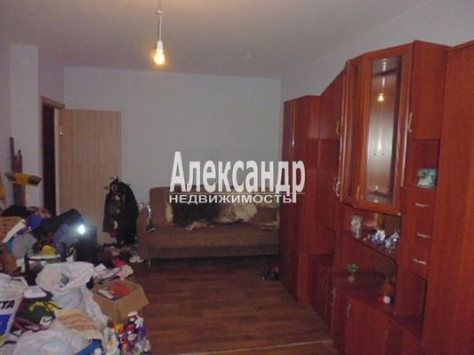 Продам двухкомнатную (2-комн.) квартиру, Кирова пр-кт, 25к3, Подпорожье г