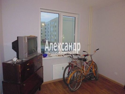 Продам двухкомнатную (2-комн.) квартиру, Кирова пр-кт, 25к3, Подпорожье г