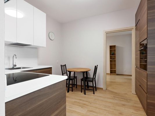 Продам однокомнатную (1-комн.) квартиру, 26-я В.О. линия, , 7, Санкт-Петербург г