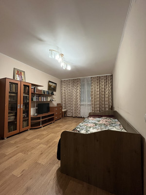Продам однокомнатную (1-комн.) квартиру, Пионерская ул, 27, Ханты-Мансийск г