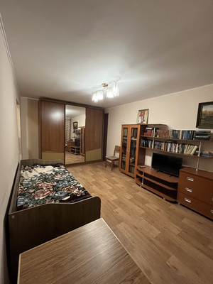 Продам однокомнатную (1-комн.) квартиру, Пионерская ул, 27, Ханты-Мансийск г