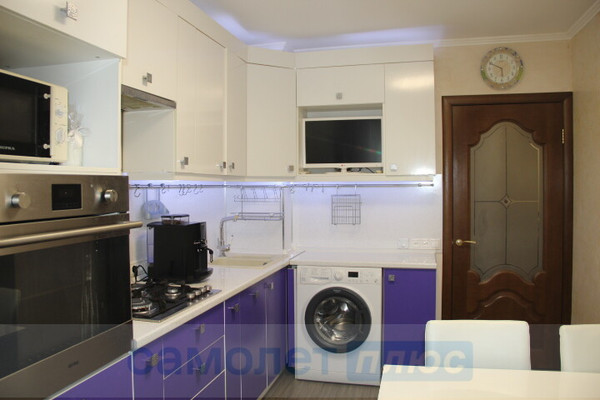 Продам трехкомнатную (3-комн.) квартиру, Генерала Ремезова б-р, 6, Голицыно г