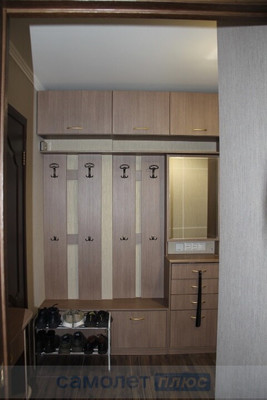 Продам трехкомнатную (3-комн.) квартиру, Генерала Ремезова б-р, 6, Голицыно г