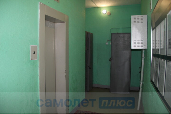 Продам трехкомнатную (3-комн.) квартиру, Генерала Ремезова б-р, 6, Голицыно г
