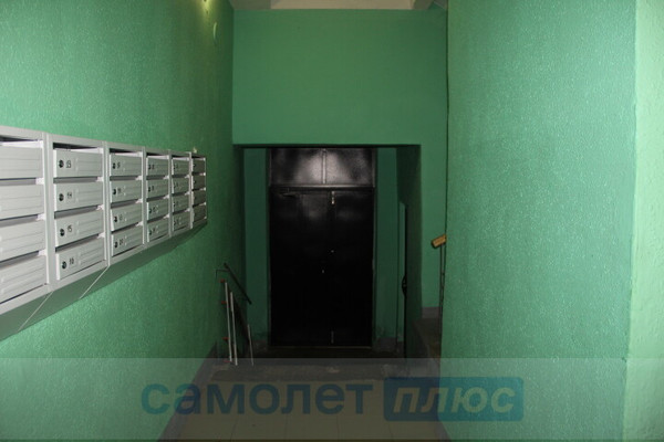Продам трехкомнатную (3-комн.) квартиру, Генерала Ремезова б-р, 6, Голицыно г