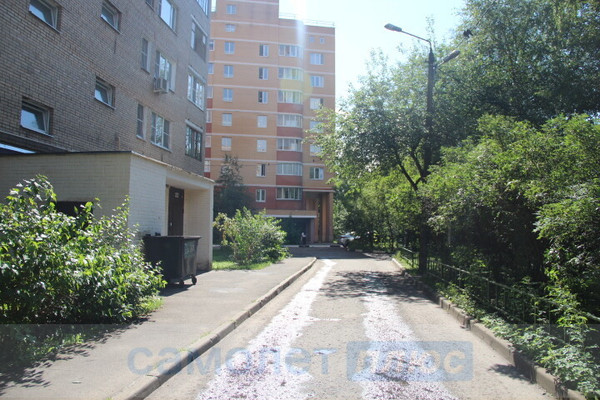 Продам трехкомнатную (3-комн.) квартиру, Генерала Ремезова б-р, 6, Голицыно г