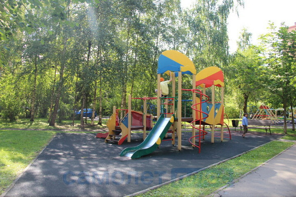 Продам трехкомнатную (3-комн.) квартиру, Генерала Ремезова б-р, 6, Голицыно г