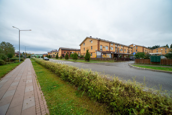 Продам трехкомнатную (3-комн.) квартиру, Экодолье ул, 23Б1, Шолохово д