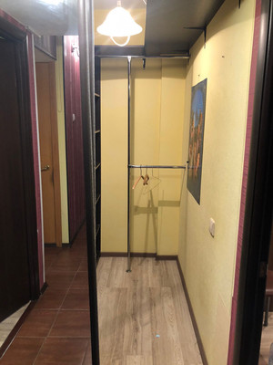 Продам двухкомнатную (2-комн.) квартиру, Парковая ул, 4к3, Великий Новгород г