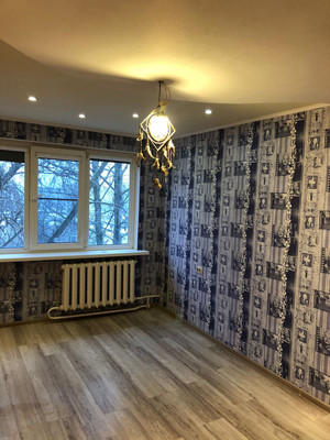 Продам двухкомнатную (2-комн.) квартиру, Парковая ул, 4к3, Великий Новгород г