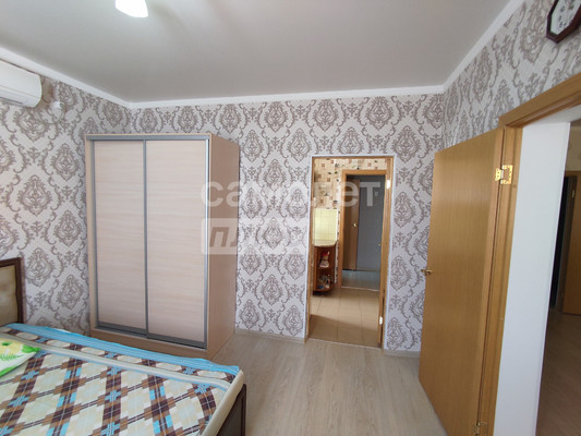 Продам двухкомнатную (2-комн.) квартиру, Красная ул, 49, Славянск-на-Кубани г