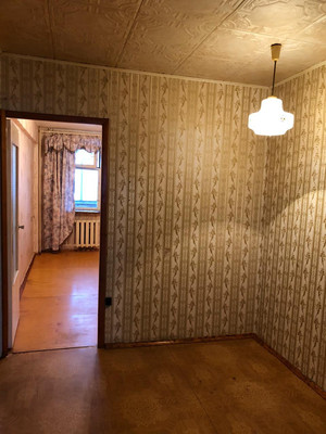 Продам двухкомнатную (2-комн.) квартиру, Попова ул, 14/32, Великий Новгород г