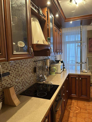 Продам трехкомнатную (3-комн.) квартиру, Кузнечная ул, 79, Екатеринбург г